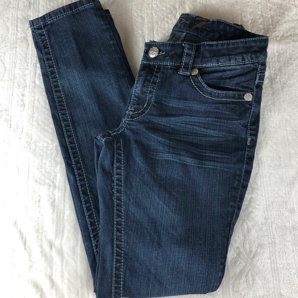 Seven7 MidRise Straight Leg Size 6 Denim Jeans